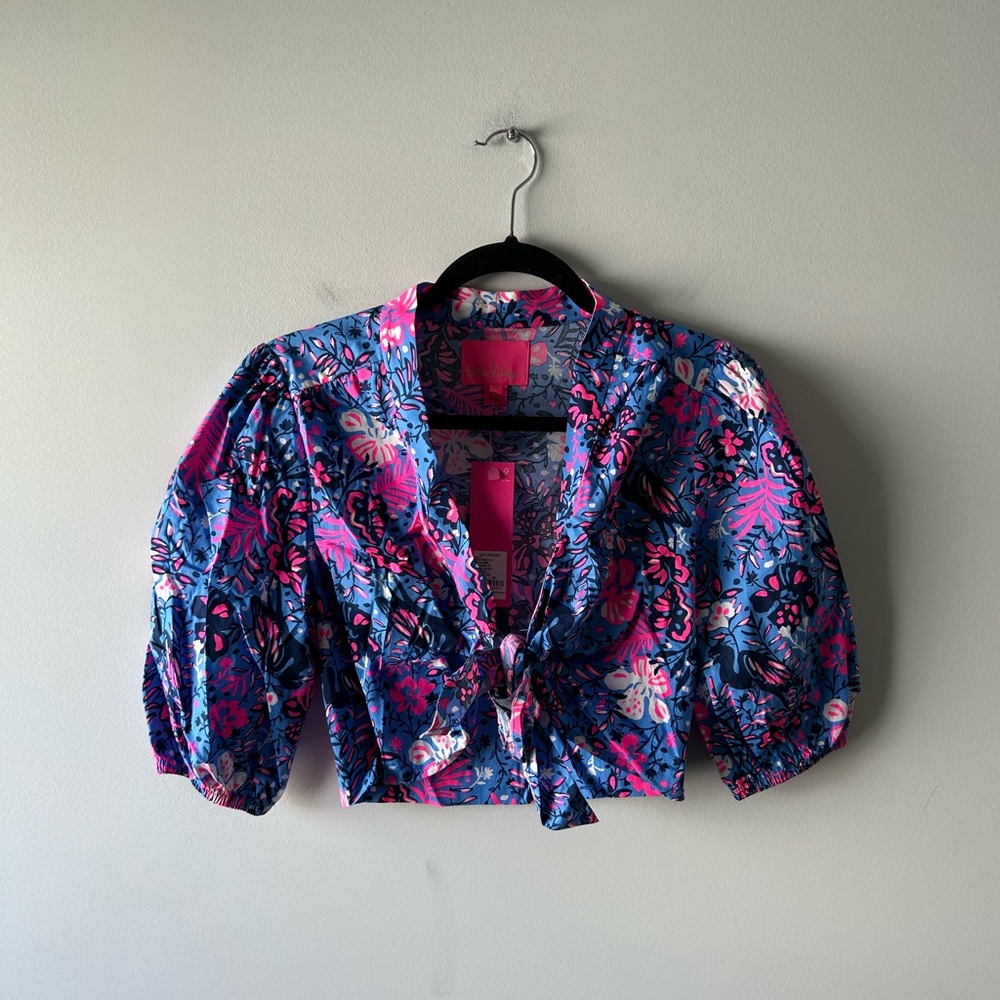 Lilly Pulitzer Livvie cropped top in Boca Blue Birds Eye View